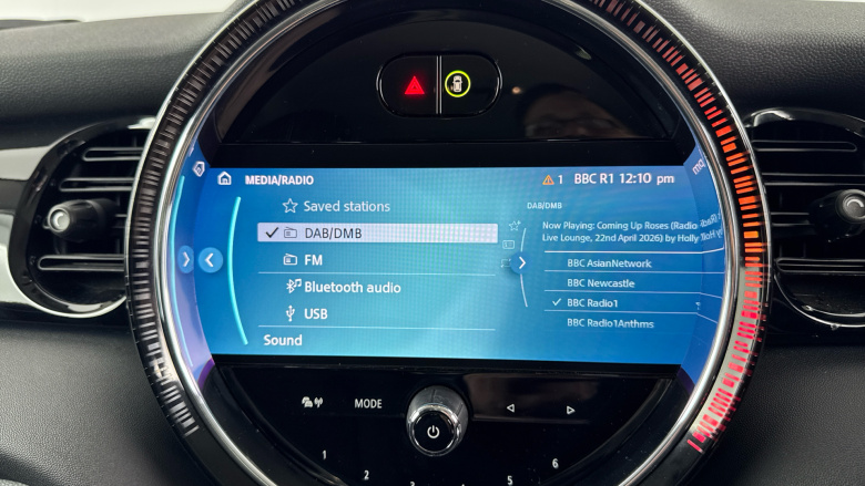 MINI Hatchback 1.5 Cooper Classic Premium 5dr Petrol Hatchback